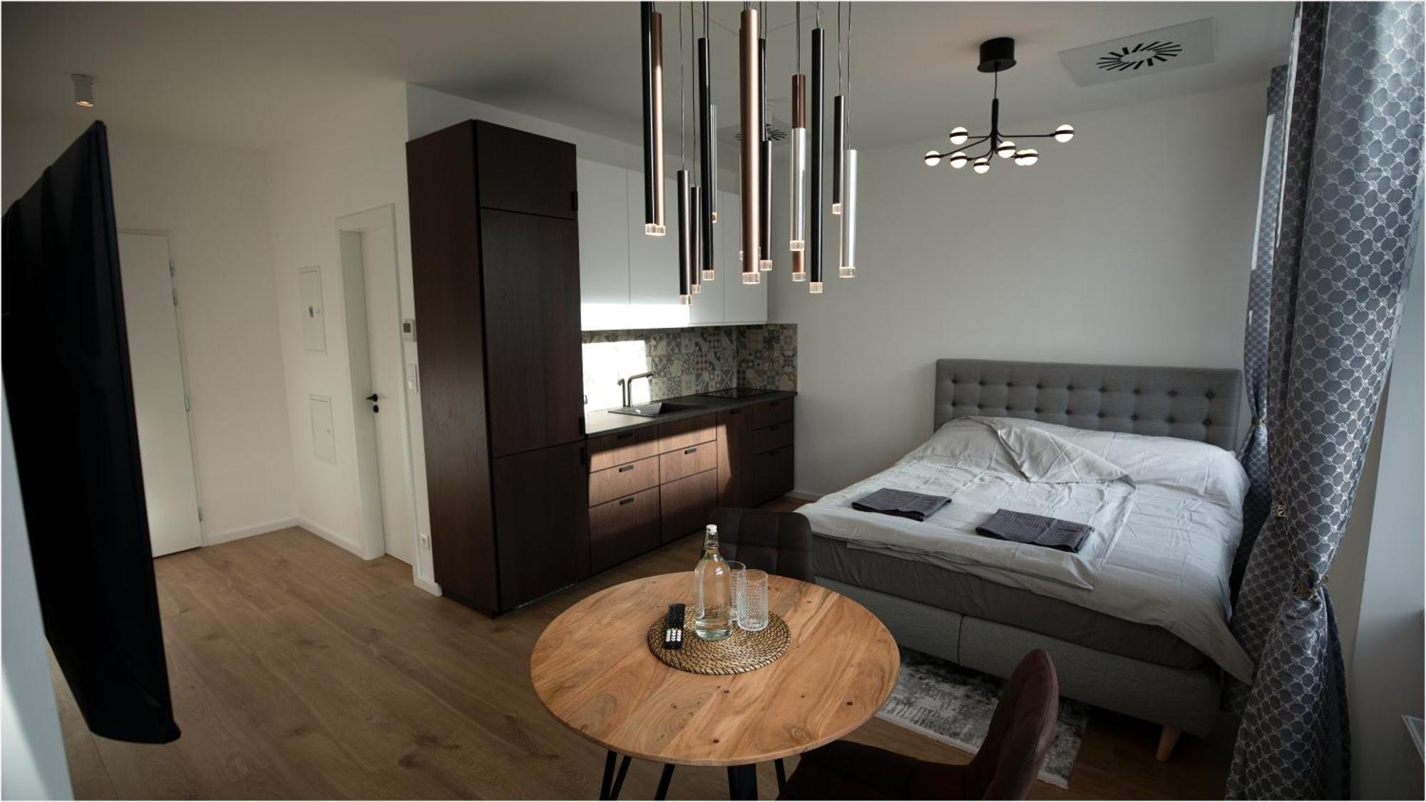 Luxury Apartment In City Centrum By Ota Group Братислава Экстерьер фото